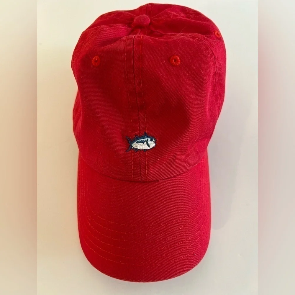 Southern Tide red embroidered fish Skipjack baseball cap sz L adjustable